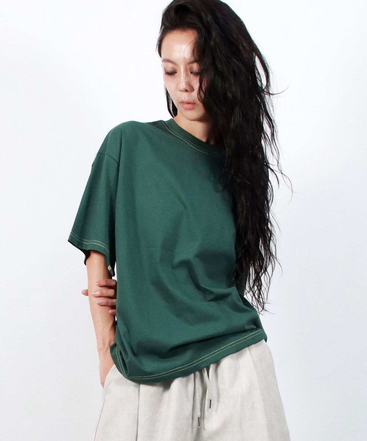 드마크(DEMARC) OUTSTITCH BOXY SHORT SLEEVE TEE - khaki