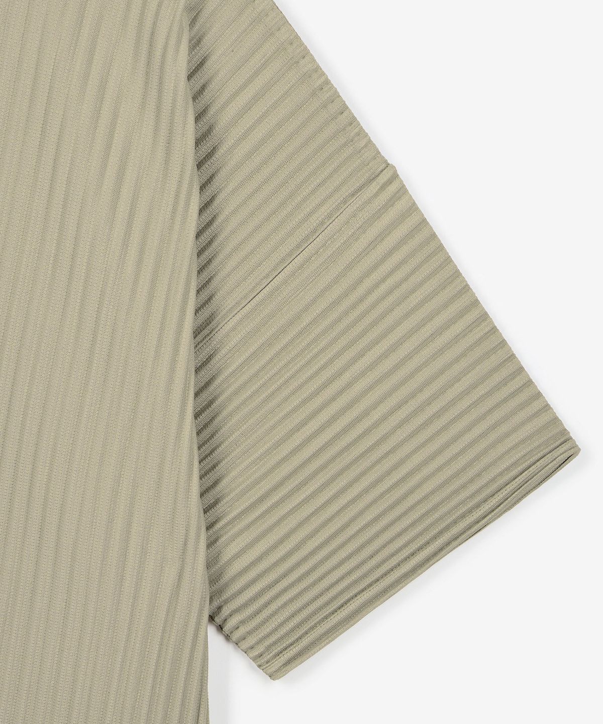 티엔지티(TNGT) Yoyogi Pleats Tee (Beige) TNTS6E213I2