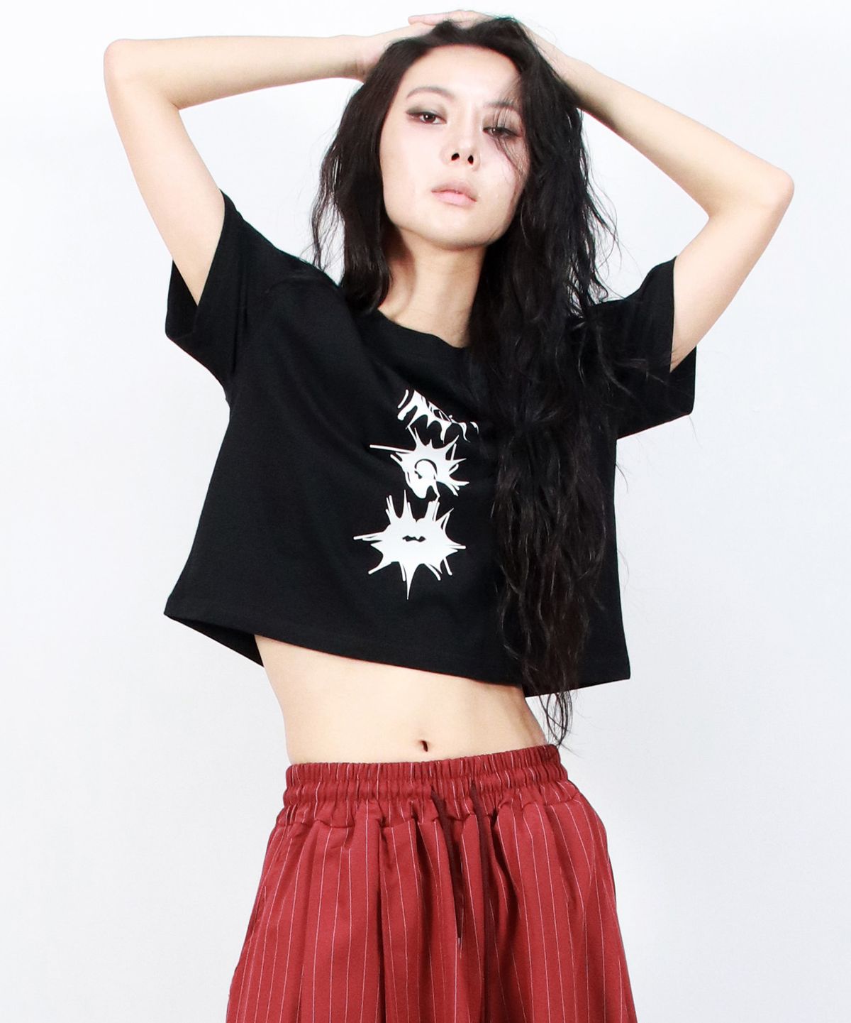 드마크(DEMARC) eerie graphic crop short sleeve tee black