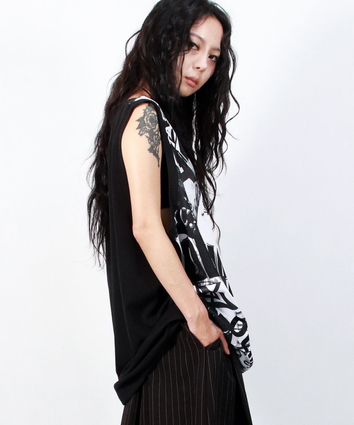 드마크(DEMARC) Street collage oversize sleeveless
