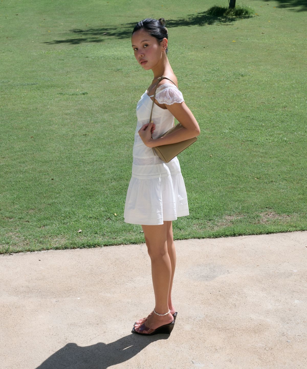 라츠유(LOTSYOU) Sassy Dress WHITE
