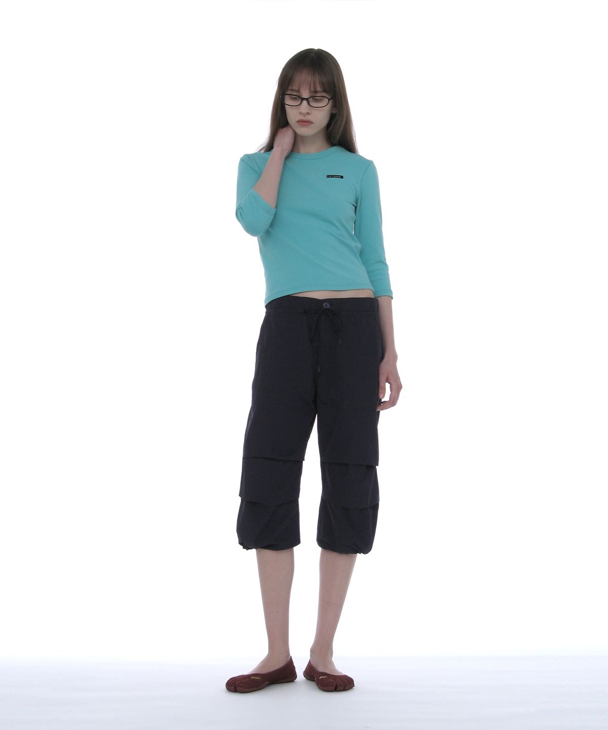 파르티멘토 우먼(PARTIMENTO WOMEN) 파라슈트 미디 팬츠_네이비