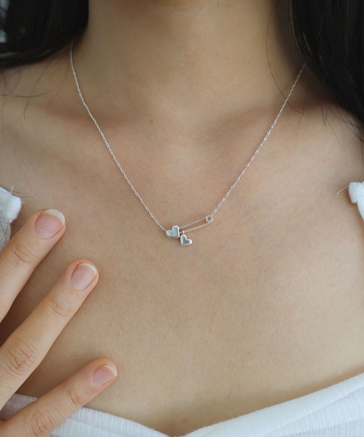 몽드린느(MONDELIGNE) Sweetheart pin Necklace