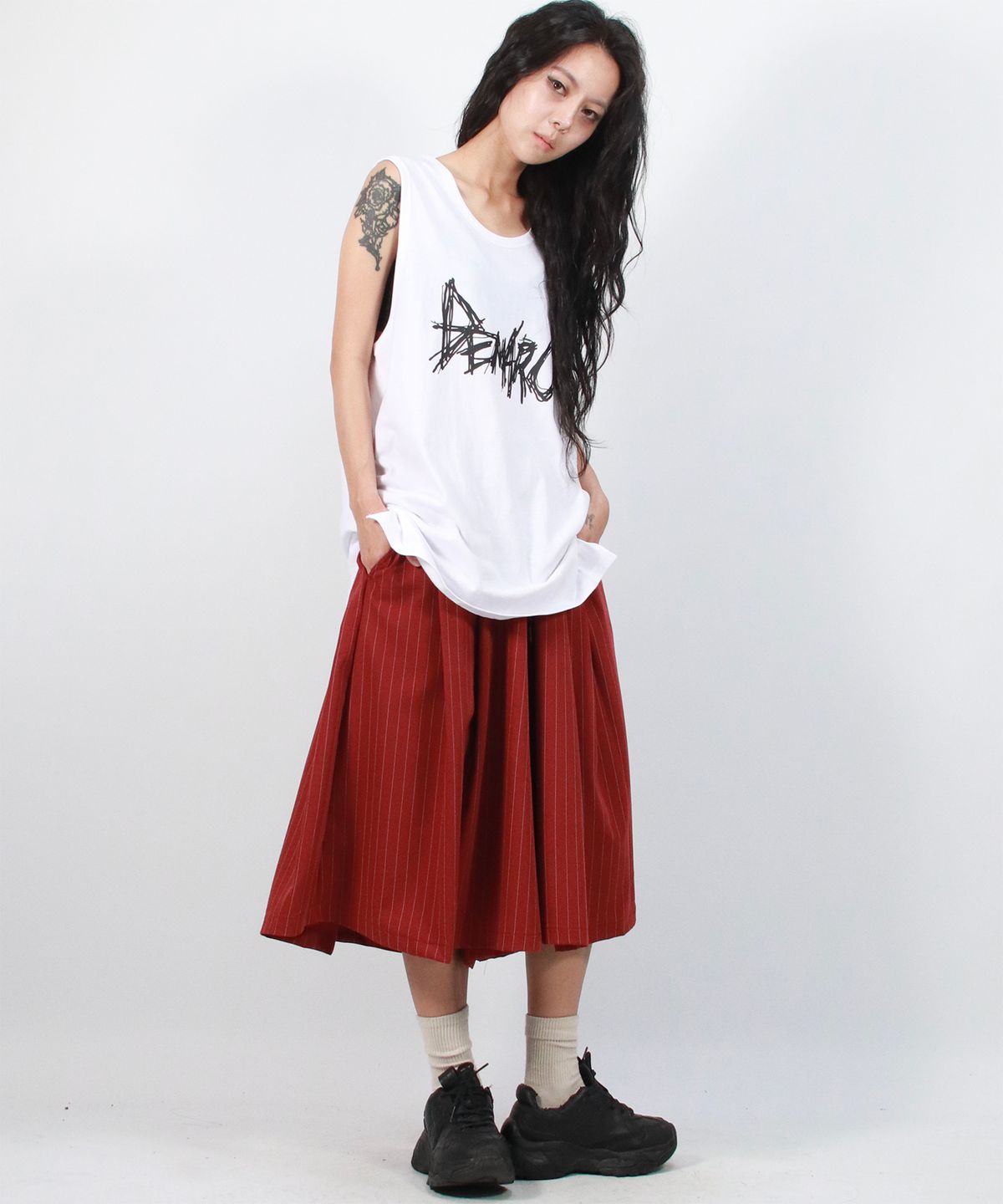 드마크(DEMARC) Real wide two tuck stripe bumuda pants - burgundy
