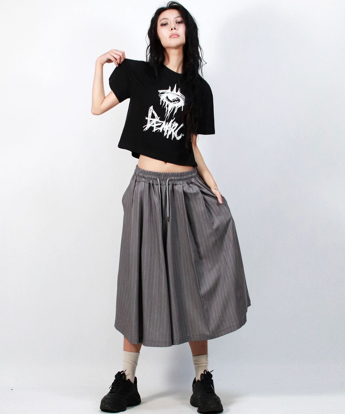 드마크(DEMARC) Real wide two tuck stripe bumuda pants - Gray