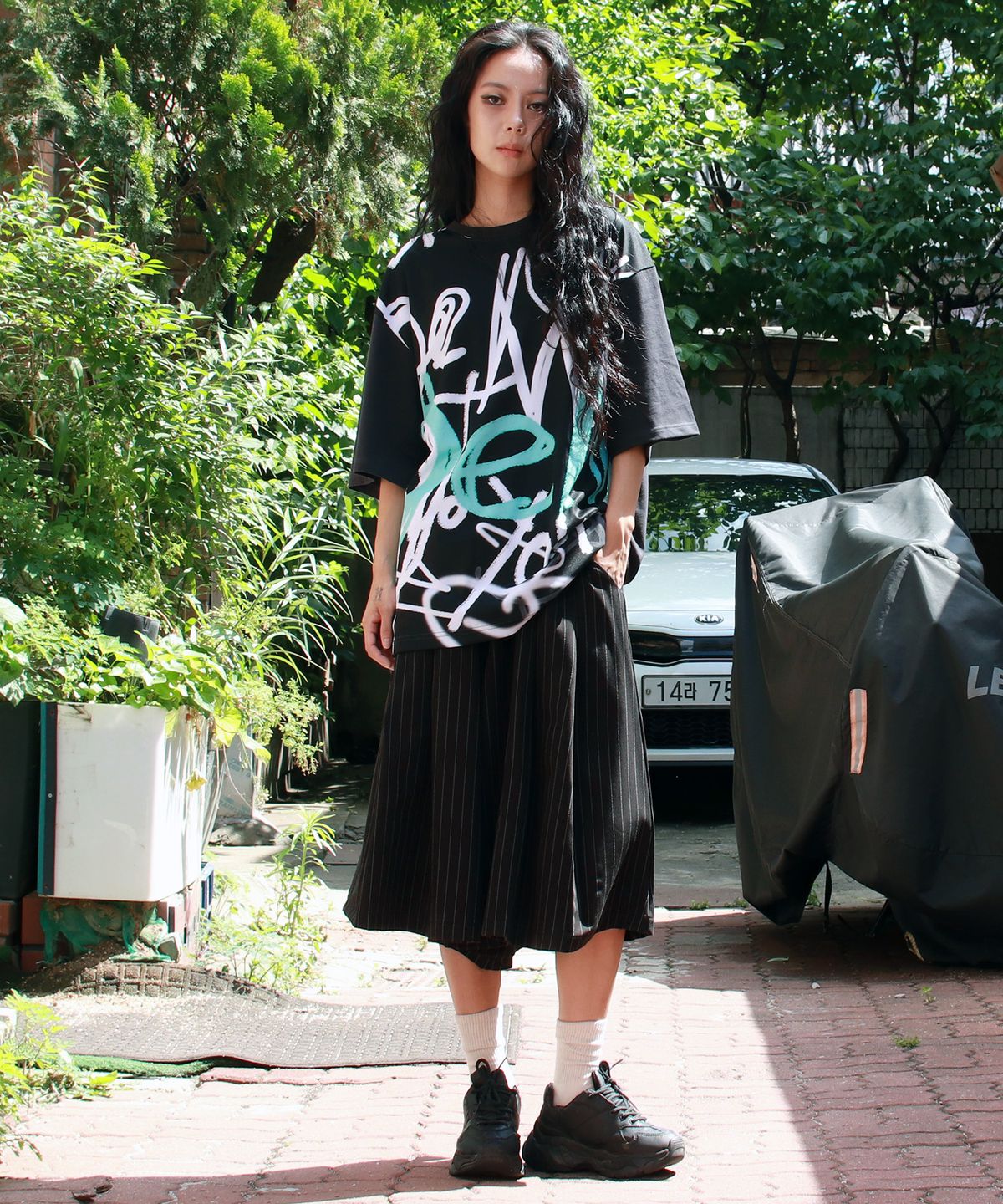 드마크(DEMARC) Real wide two tuck stripe bumuda pants - Black