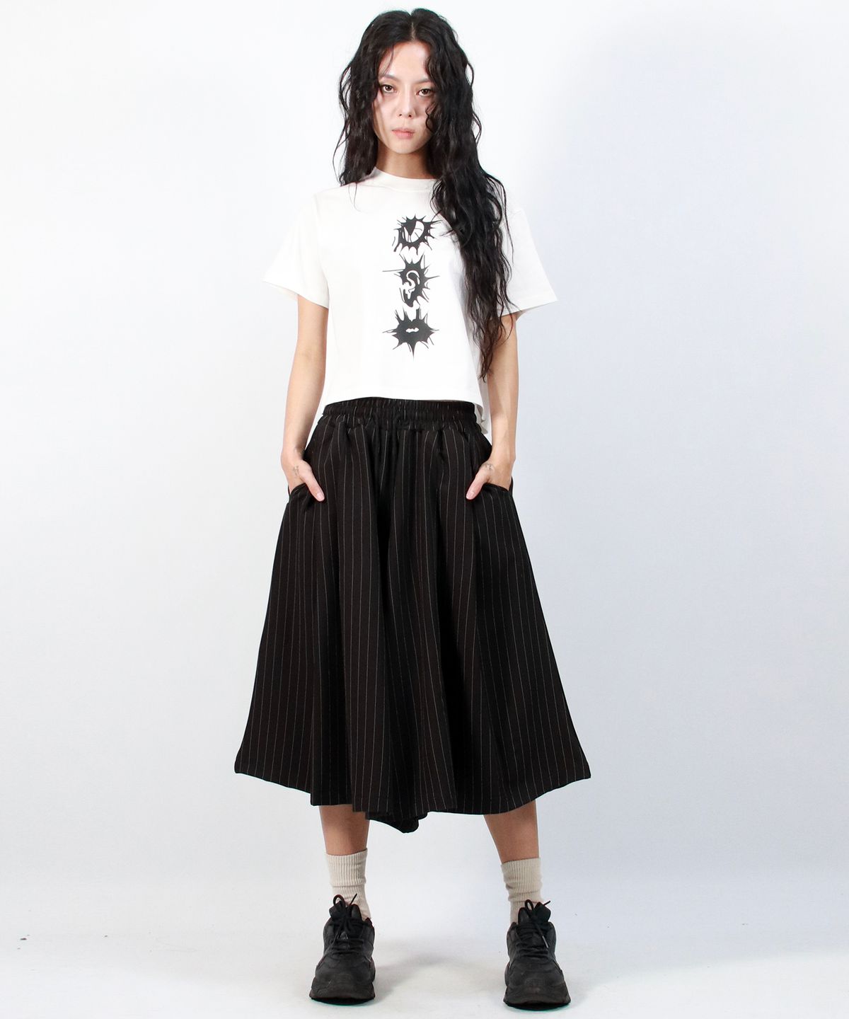 드마크(DEMARC) Real wide two tuck stripe bumuda pants - Black
