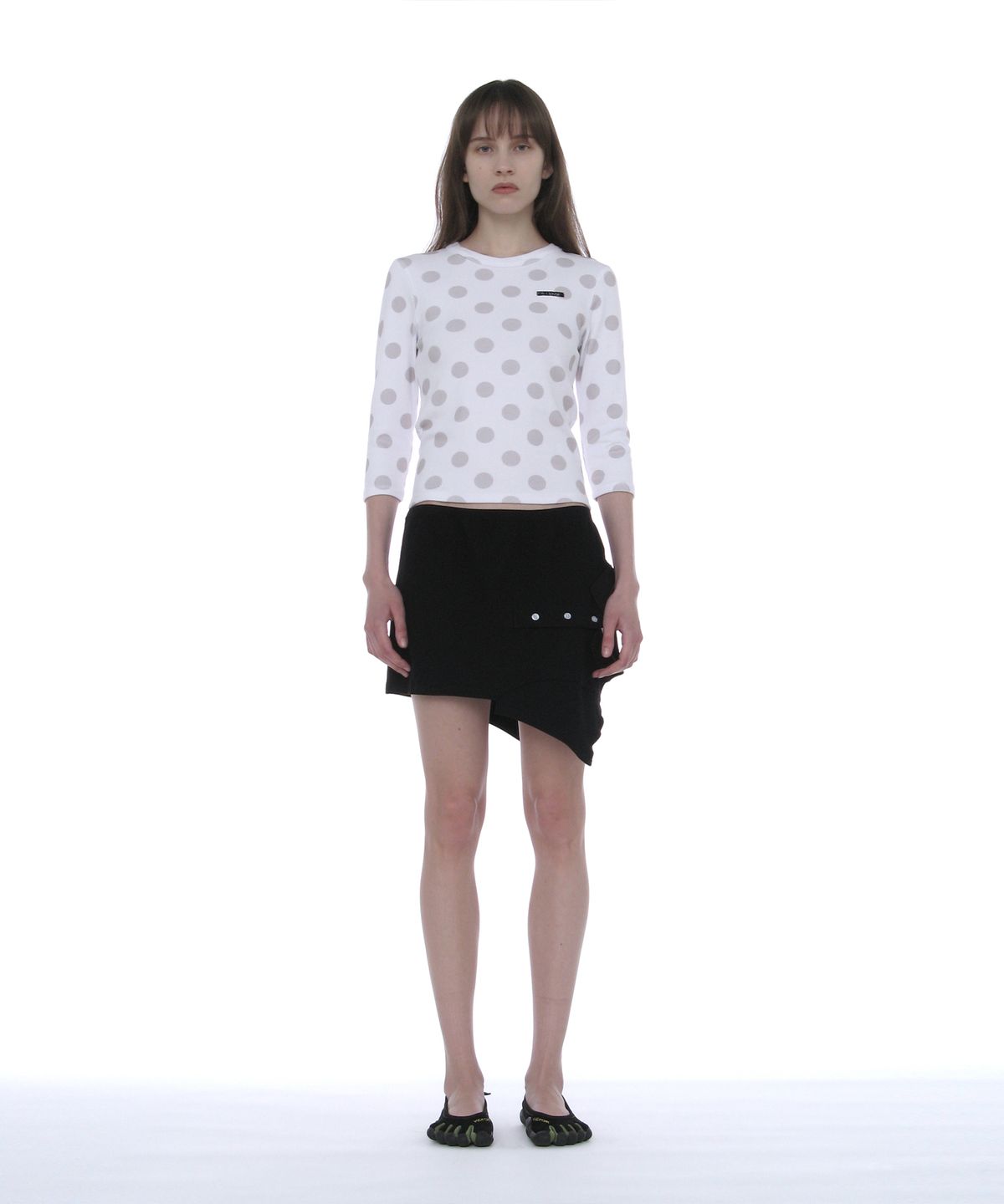 파르티멘토 우먼(PARTIMENTO WOMEN) 리워크드 폴로 미니 스커트_블랙