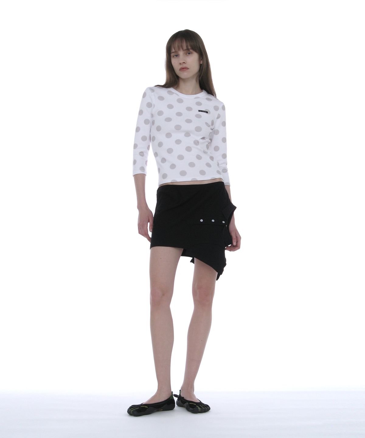 파르티멘토 우먼(PARTIMENTO WOMEN) 리워크드 폴로 미니 스커트_블랙
