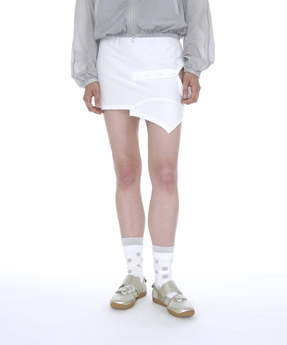 파르티멘토 우먼(PARTIMENTO WOMEN) 리워크드 폴로 미니 스커트_화이트