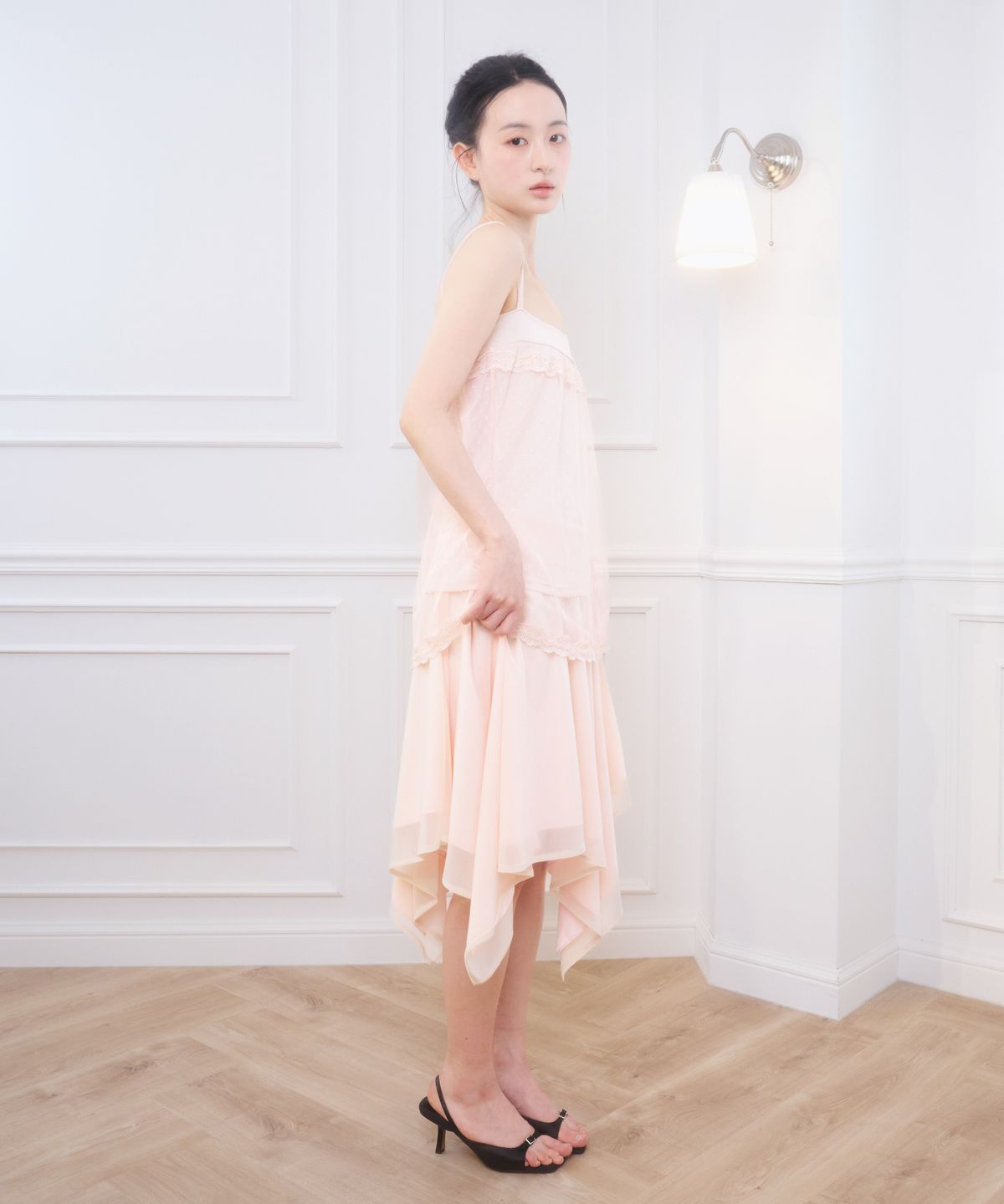 벨리아르(BELLIALEU) IRIS LOW RISE MIDI SKIRT PINK