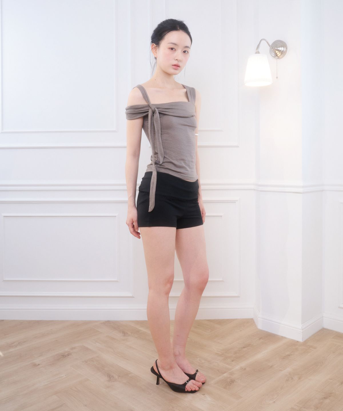 벨리아르(BELLIALEU) JOLIE TIE SHORT SLEEVE BROWN