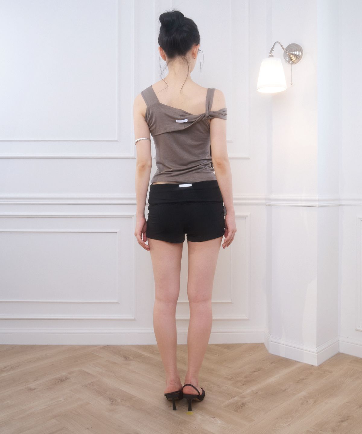 벨리아르(BELLIALEU) JOLIE TIE SHORT SLEEVE BROWN