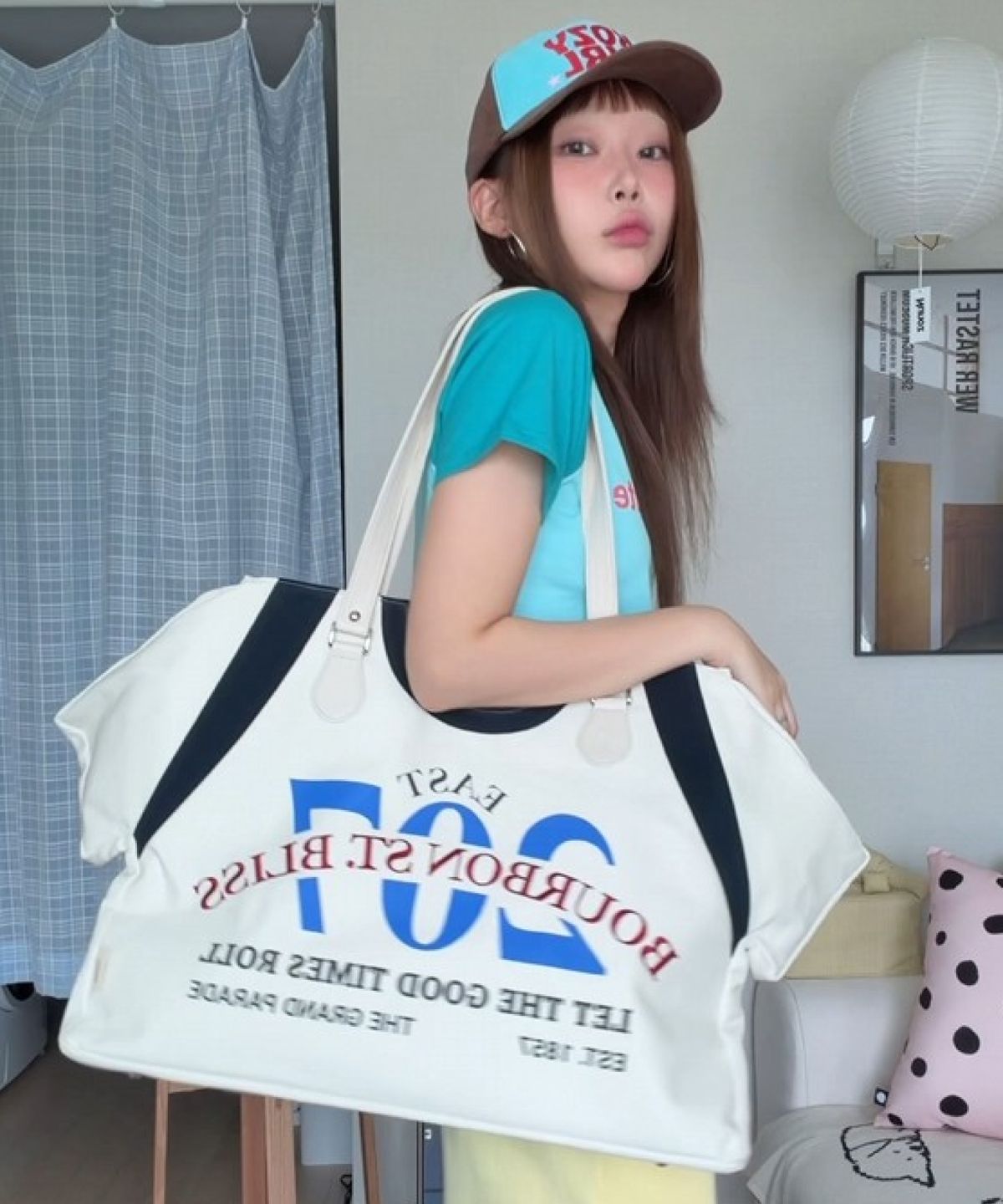 키코지(KIKOZY) 207 탑 쉐입 토트백