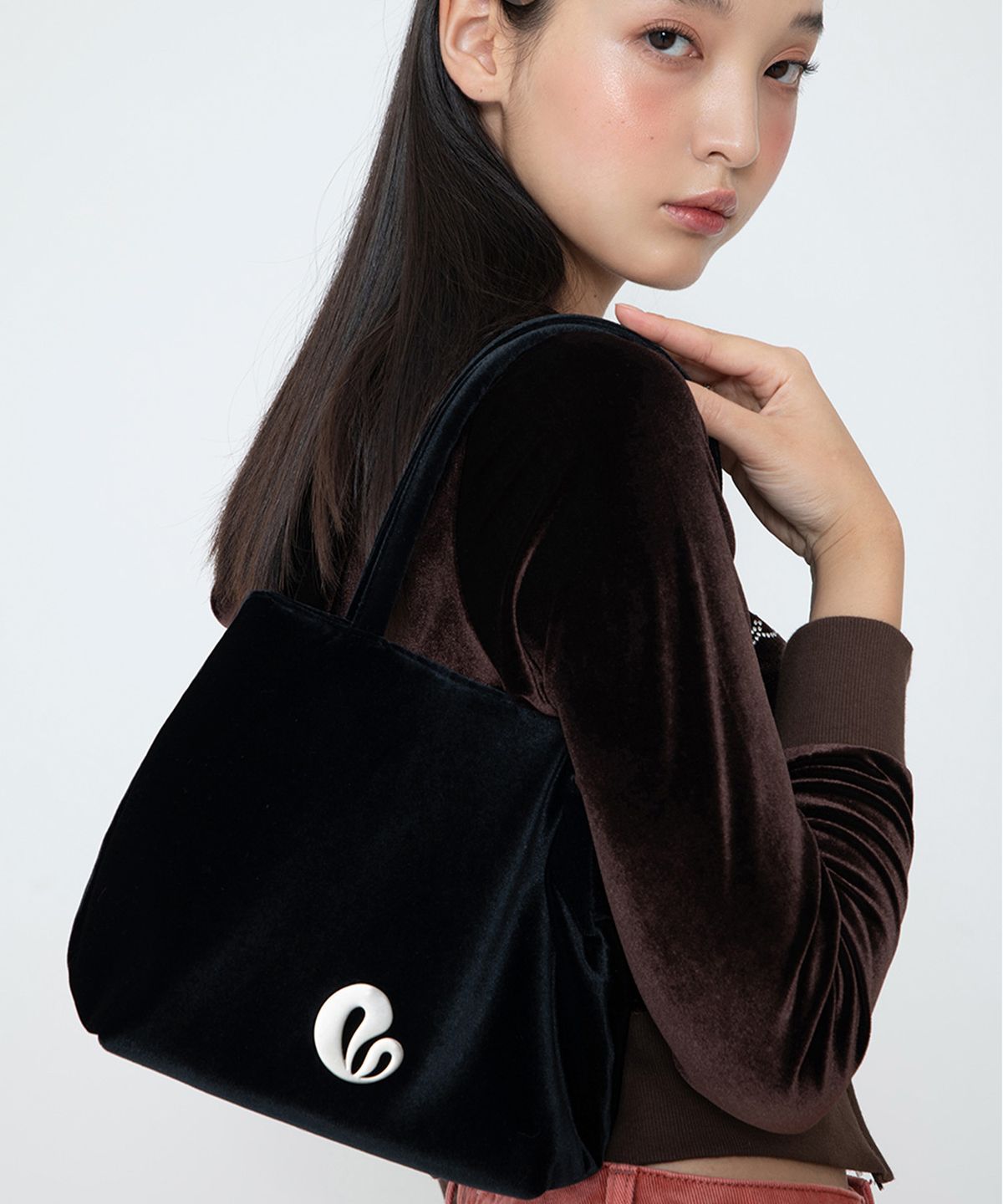 라츠유(LOTSYOU) Kerens Bag Black