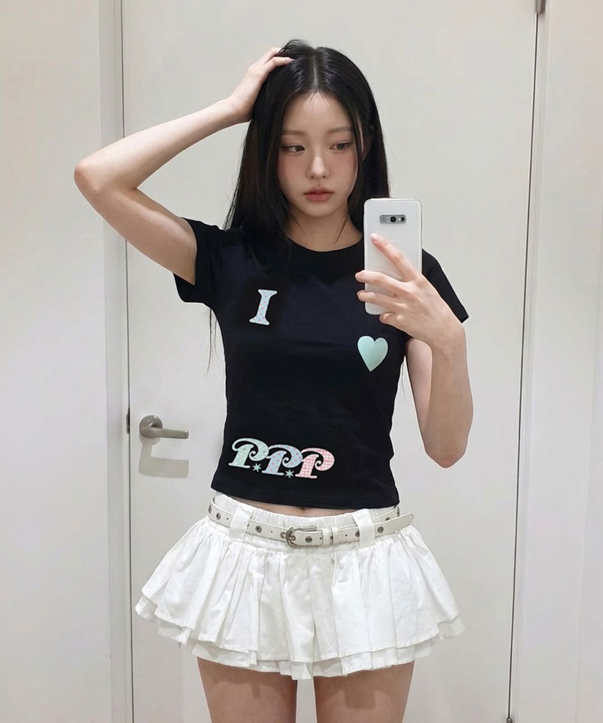 페이지시시(PAGESIISII) I LOVE PPP 아플리케 디테일 슬림핏 반팔티 아이보리