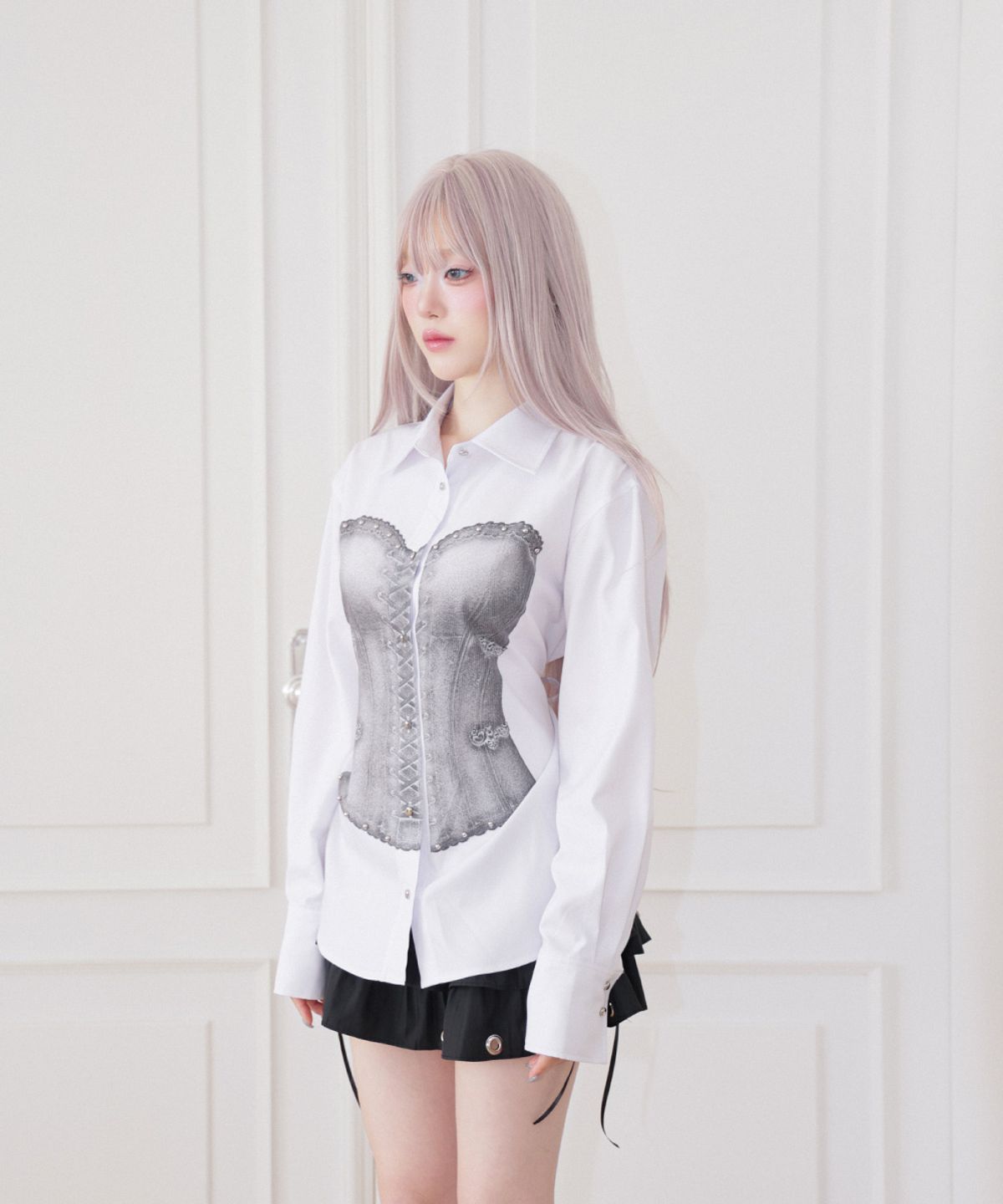 체리퀴리(CHERRYQUIRI) ghost corset print shirt  - white