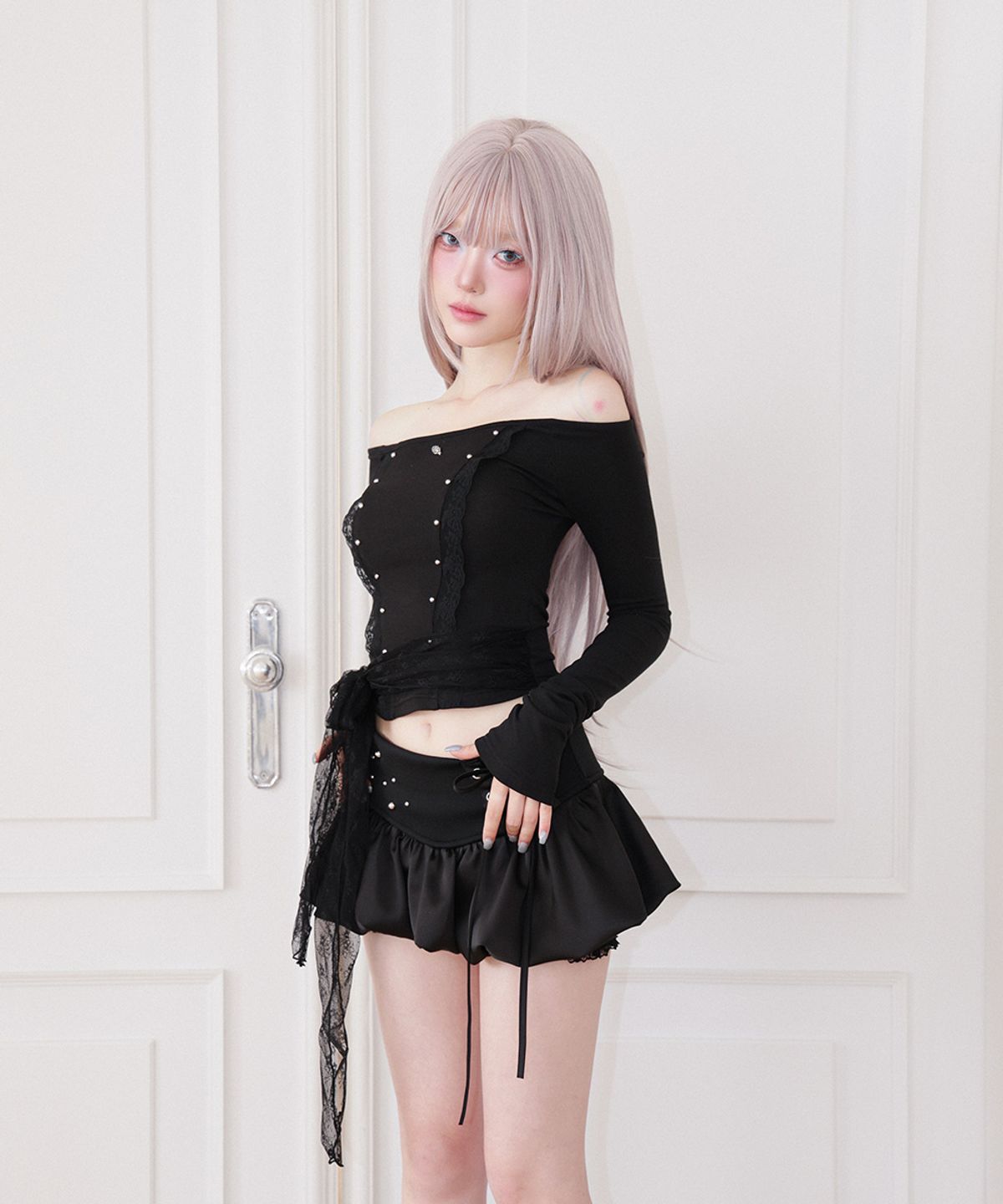 체리퀴리(CHERRYQUIRI) cloud lace off shoulder top - black