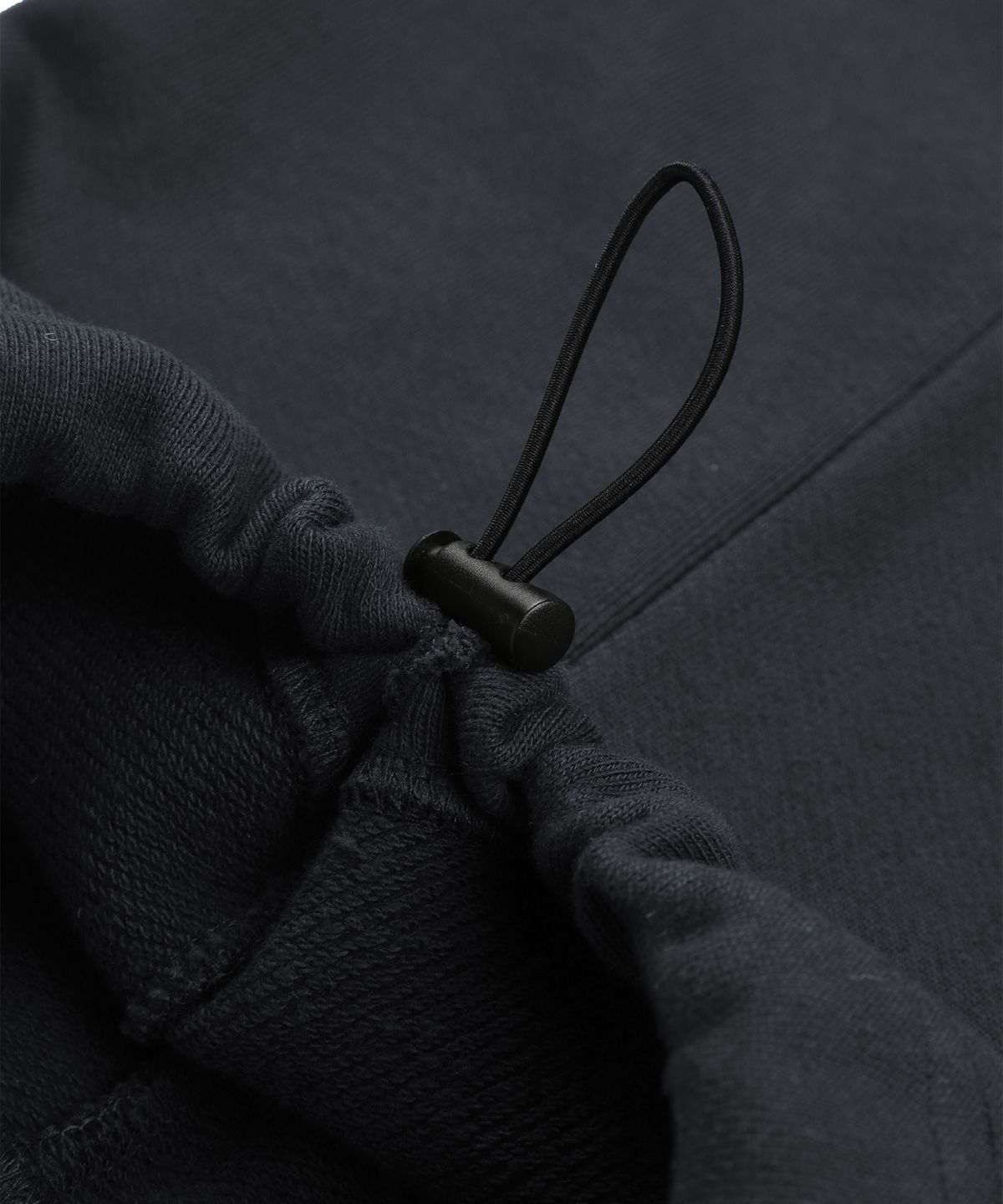 언노운컴노멀(UNKNOWNCOMENORMAL) USA Star Flag Sweat Pants [CHARCOAL]