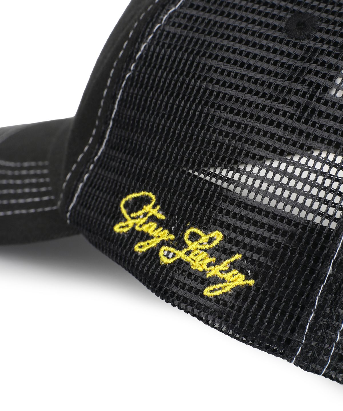 언노운컴노멀(UNKNOWNCOMENORMAL) FFL Mesh Trucker Cap [BLACK]