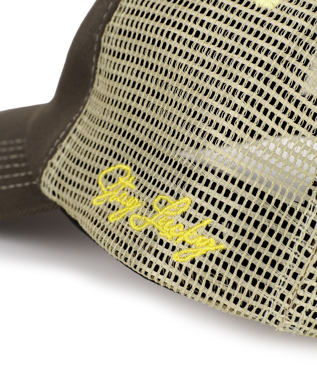 언노운컴노멀(UNKNOWNCOMENORMAL) FFL Mesh Trucker Cap [BROWN]