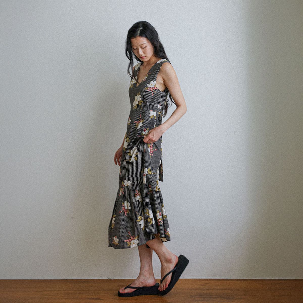 랭썬(LANGSON) LS_Garden bloom long dress_BLACK
