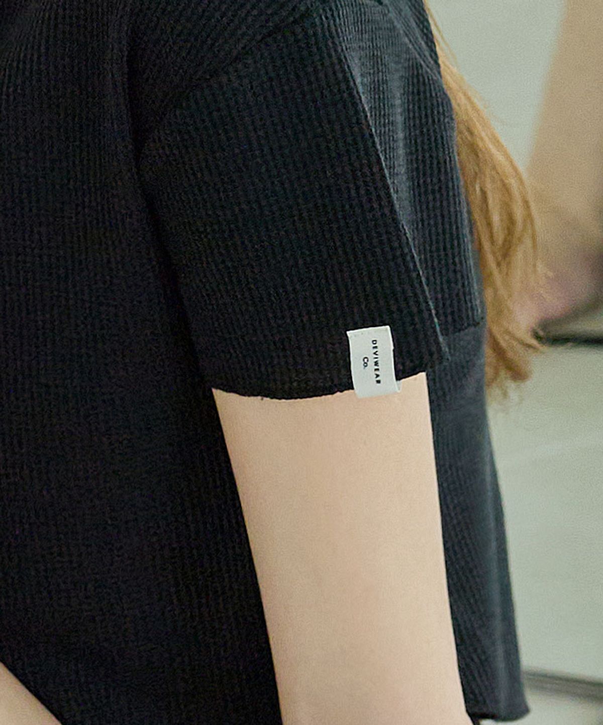 데비웨어(DEVIWEAR) 멜로우 와플 크롭티 DEVI-T0157-블랙