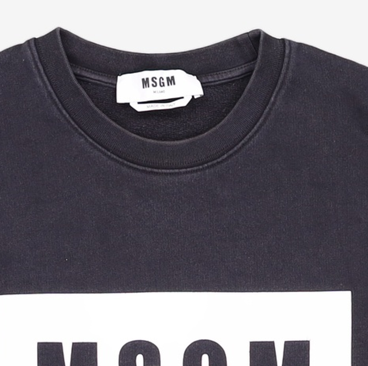 엠에스지엠(MSGM) 22FW 박스 로고 맨투맨 블랙 2000MM523 XL