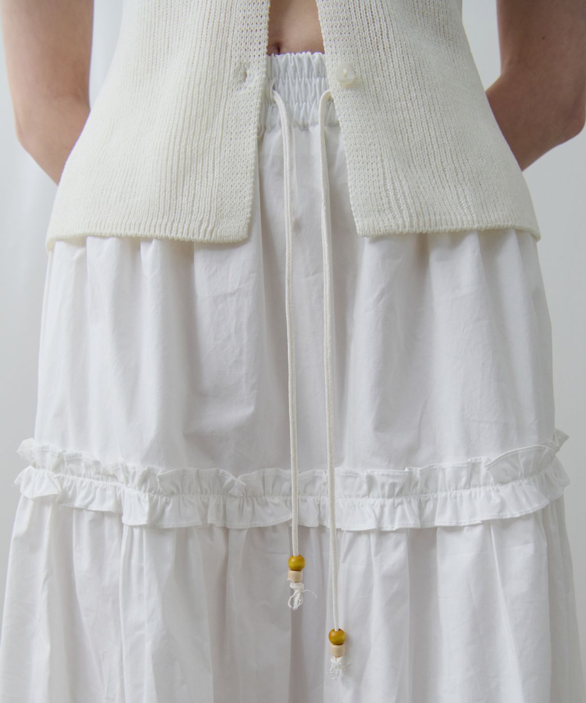 토아베(TOAVE) String Point Tiered Frill Long Skirt (Ivory)