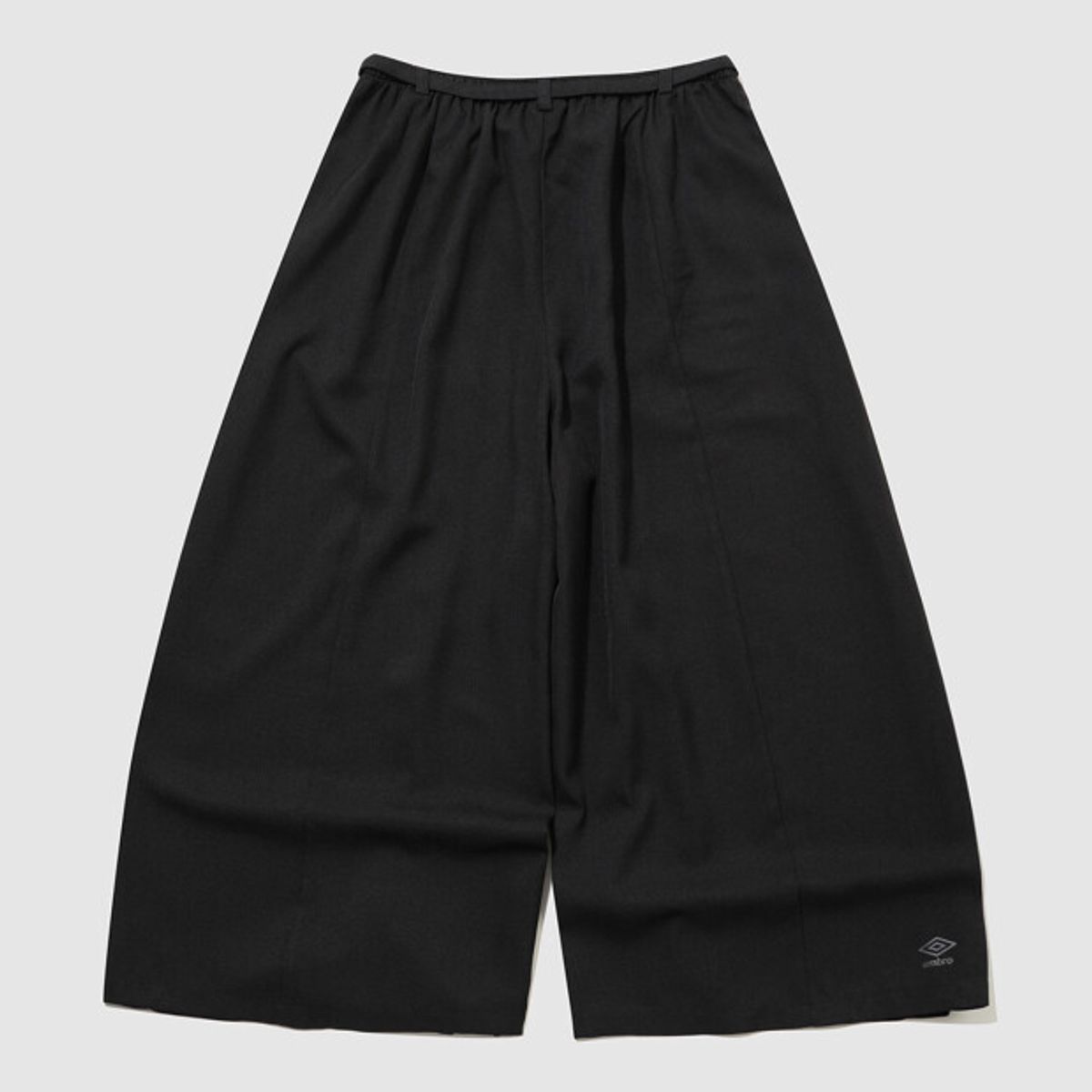 엄브로(UMBRO) 우먼스 실키데님 플레어 팬츠 흑청 UR222CPT69