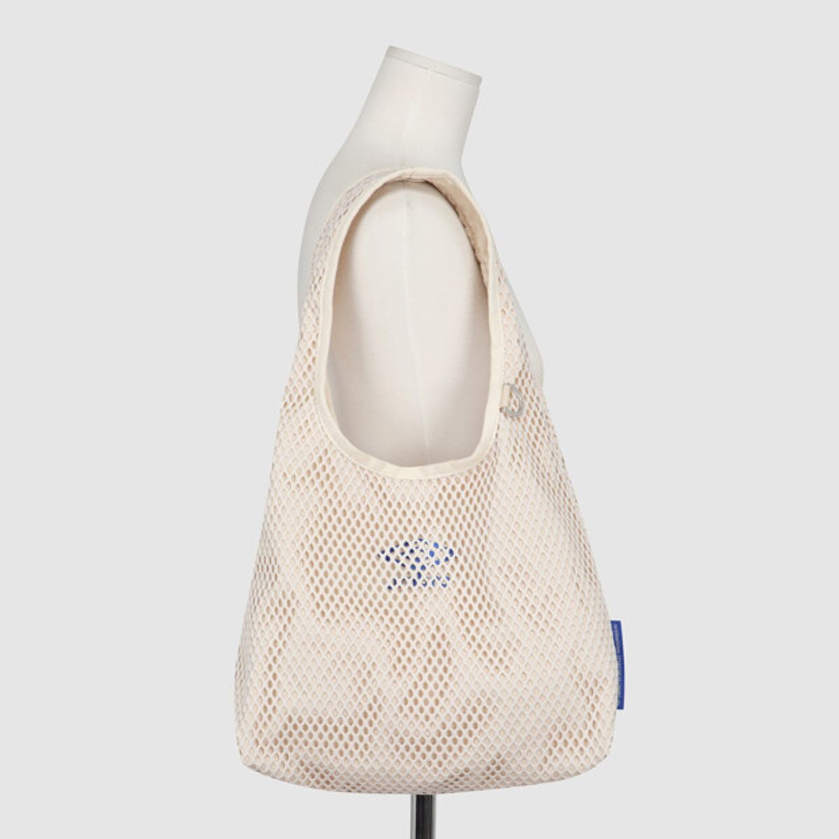 엄브로(UMBRO) 네트 위빙 숄더백 베이지 UR322CBG71