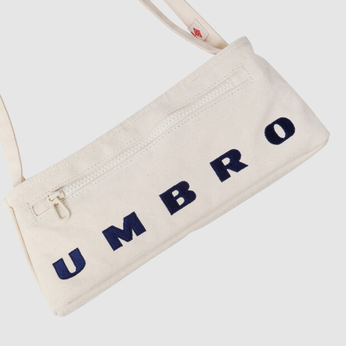 엄브로(UMBRO) 우먼스 바스켓 백  아이보리 UR322CBG76
