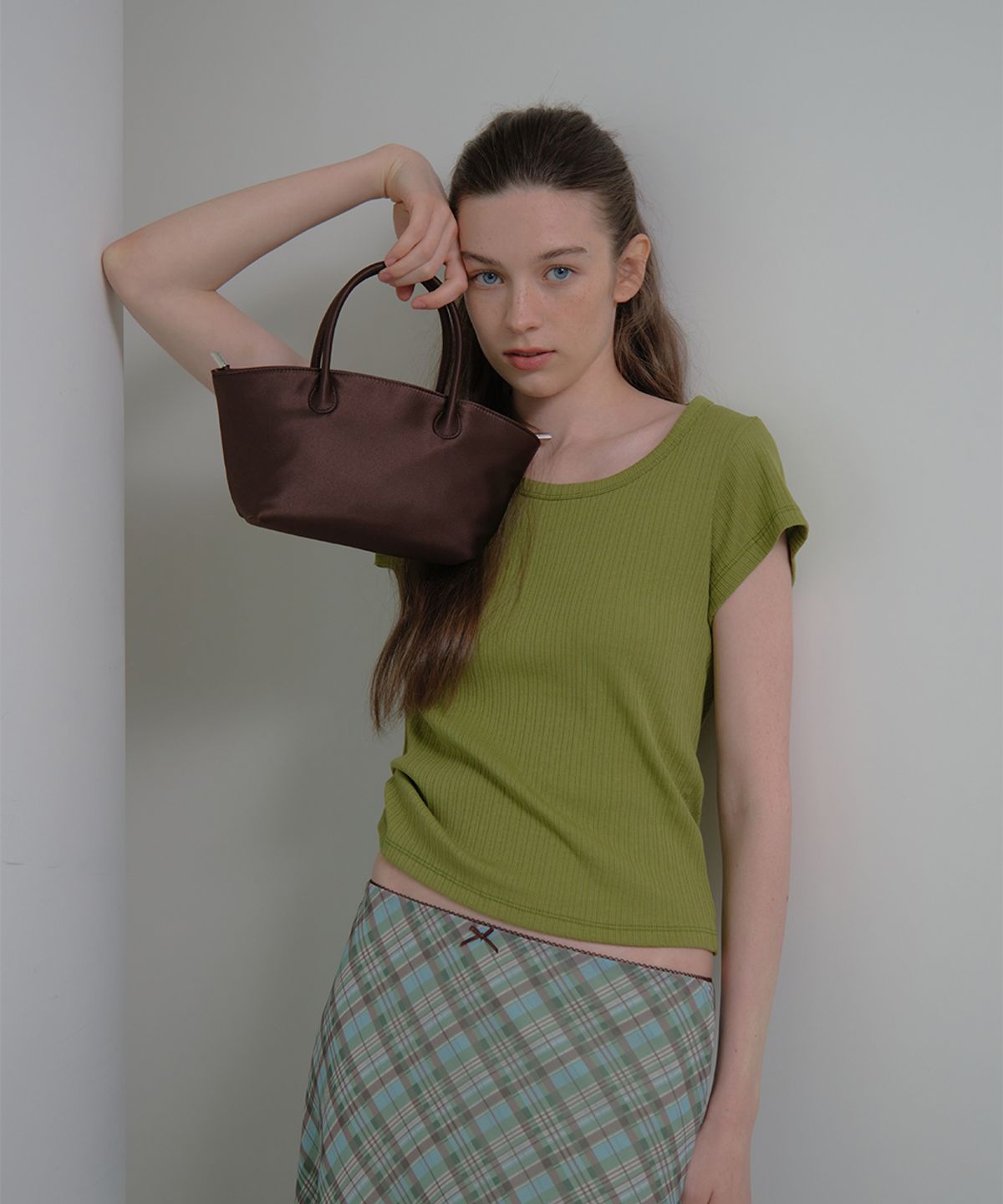 까르몽드(CARMONDE) Grip Mini Bag_Brown