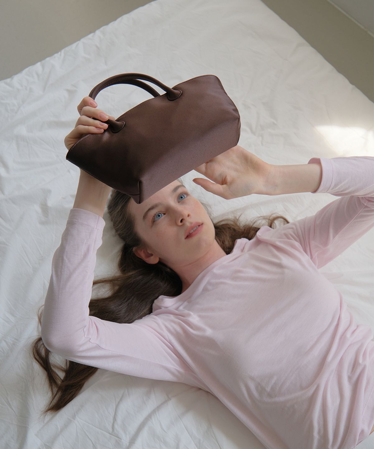 까르몽드(CARMONDE) Grip Mini Bag_Brown