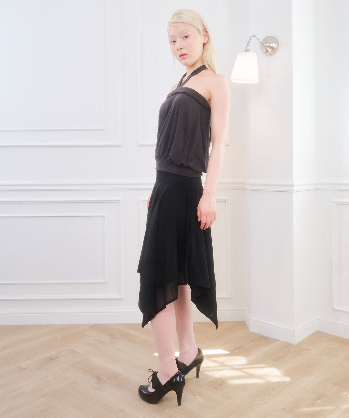 벨리아르(BELLIALEU) TIE LACE HALTER GRAY