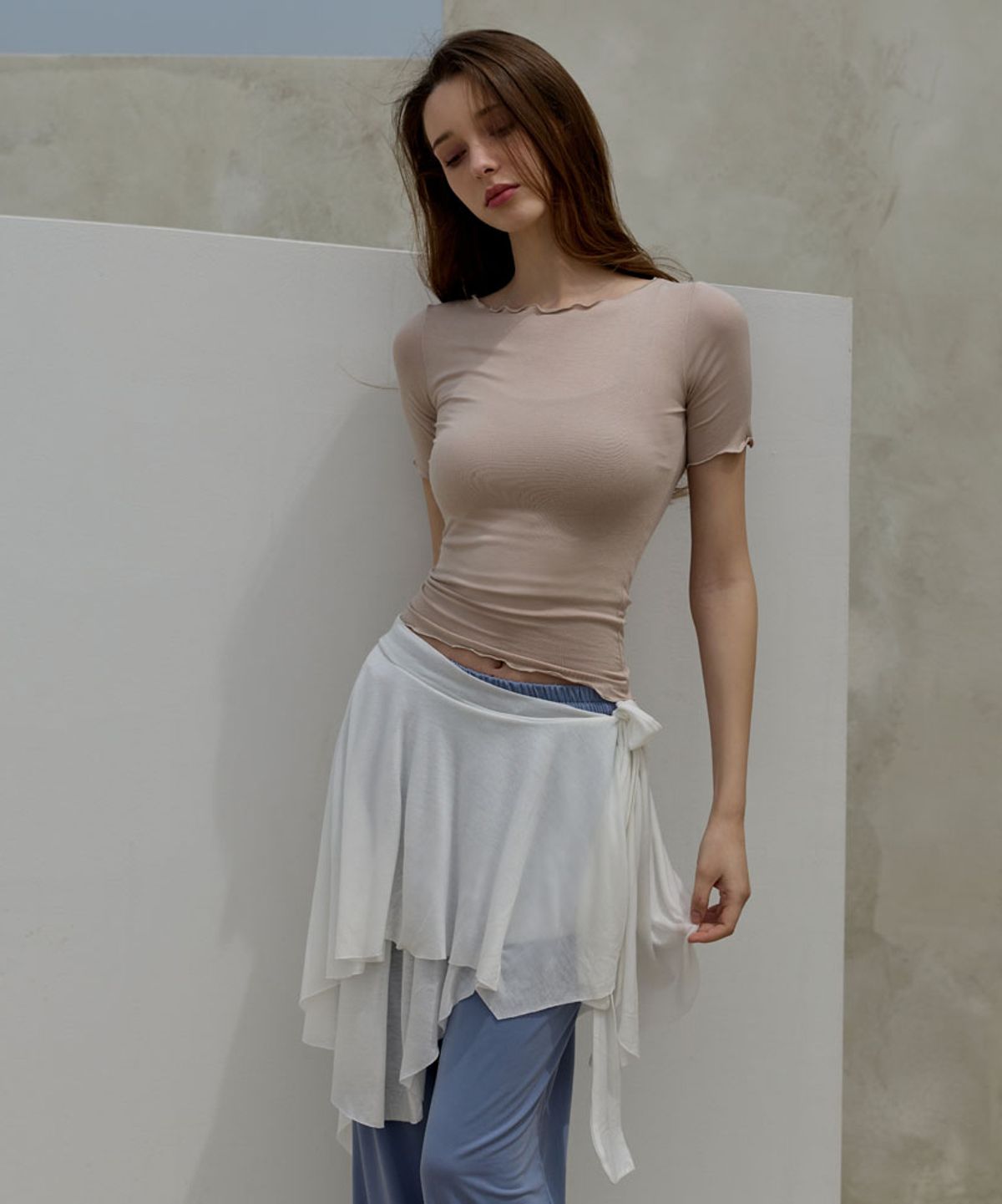 데비웨어(DEVIWEAR) 스완 드레이프 랩 스커트 DEVI-B0103-화이트