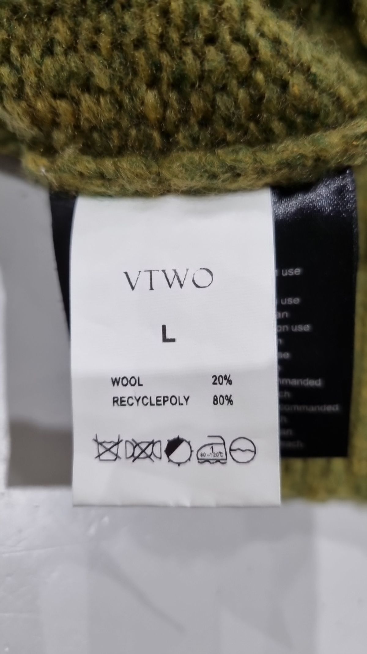 브이투(VTWO) 니트/스웨터 L