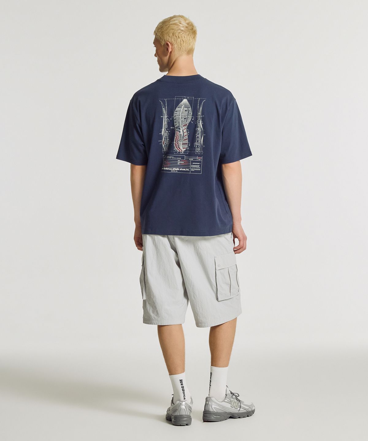 뉴발란스(NEW BALANCE) NBNEG32813 / UNI Blueprint 그래픽 반팔티 (NAVY)