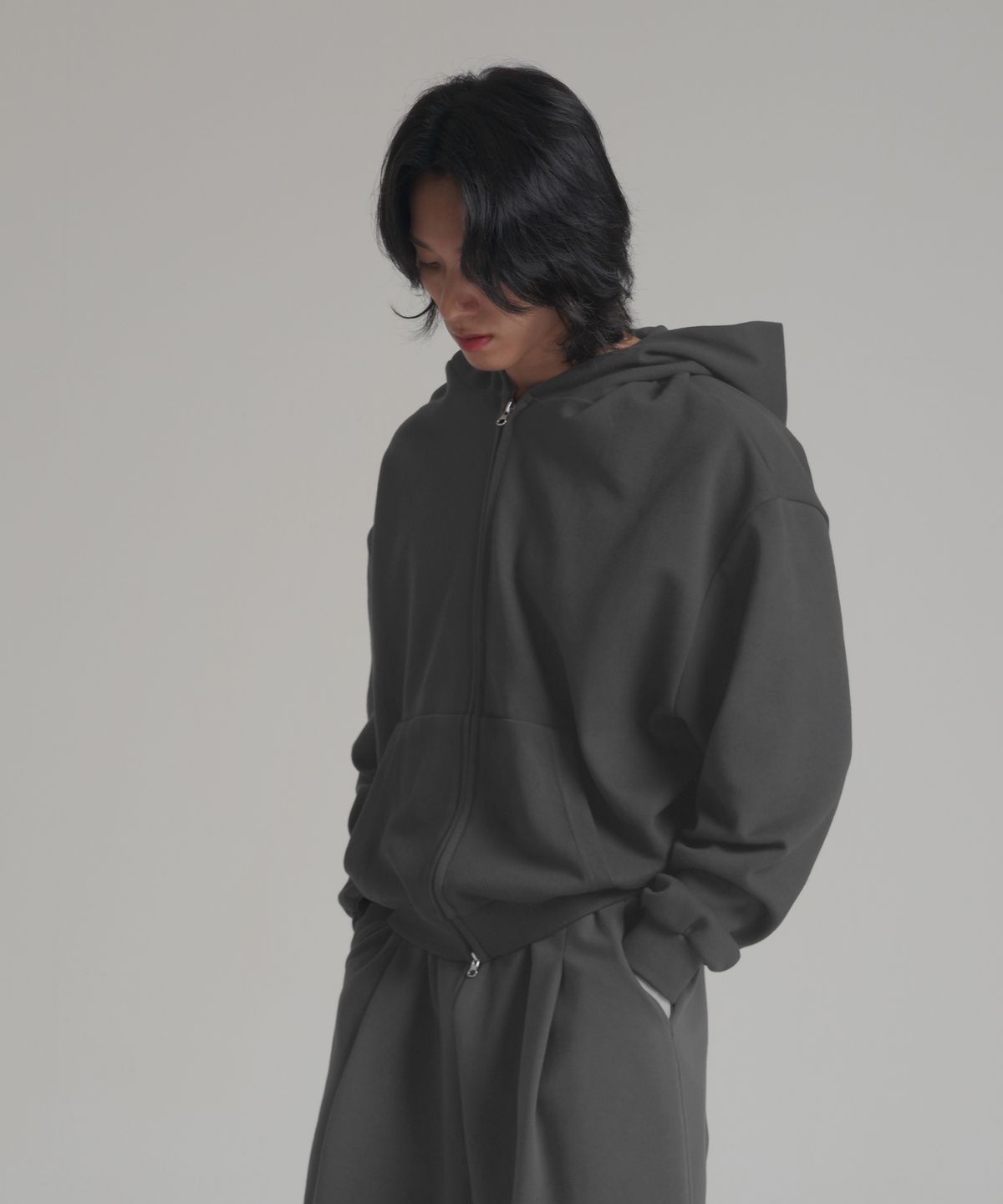 노밍(NOMING) [2PACK] 루즈핏 크롭 이지 2-way 후드 집업 (3COLOR)