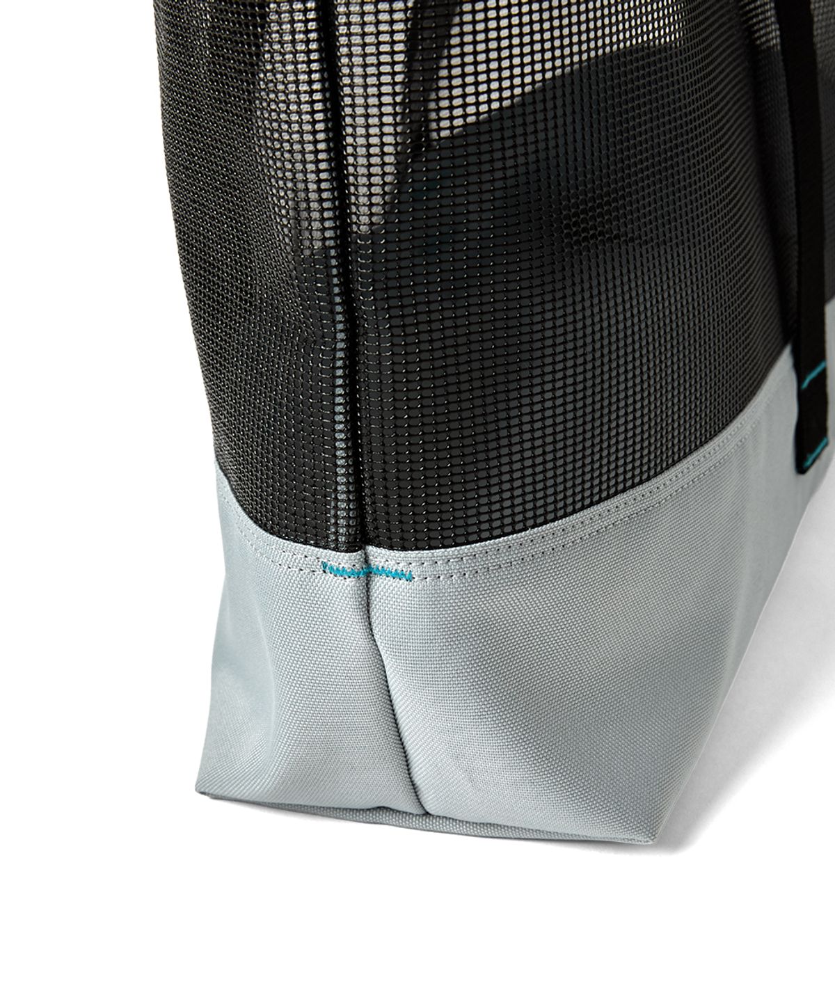 예스아이씨(YESEYESEE) FACE OKA Badge Mesh Tote Cool Grey
