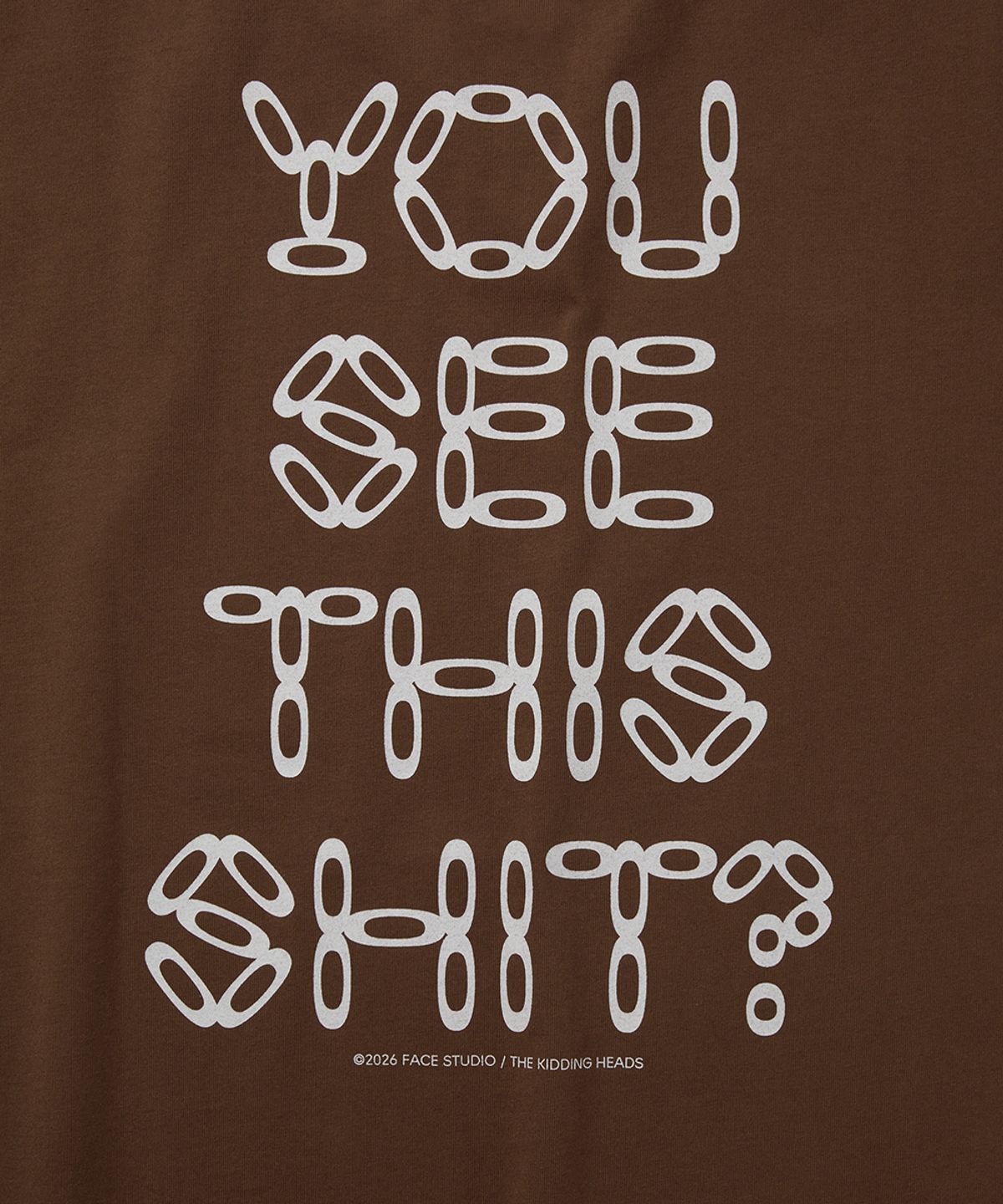 예스아이씨(YESEYESEE) FACE OKA Puppet Tee Brown