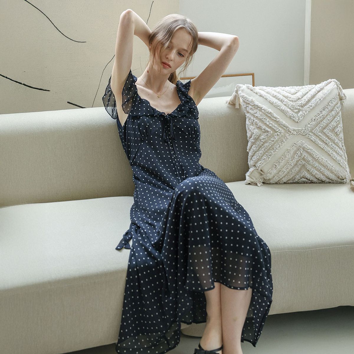 던드롭(DUNDROP) DD_Ribbon shirring dot dress_BLACK