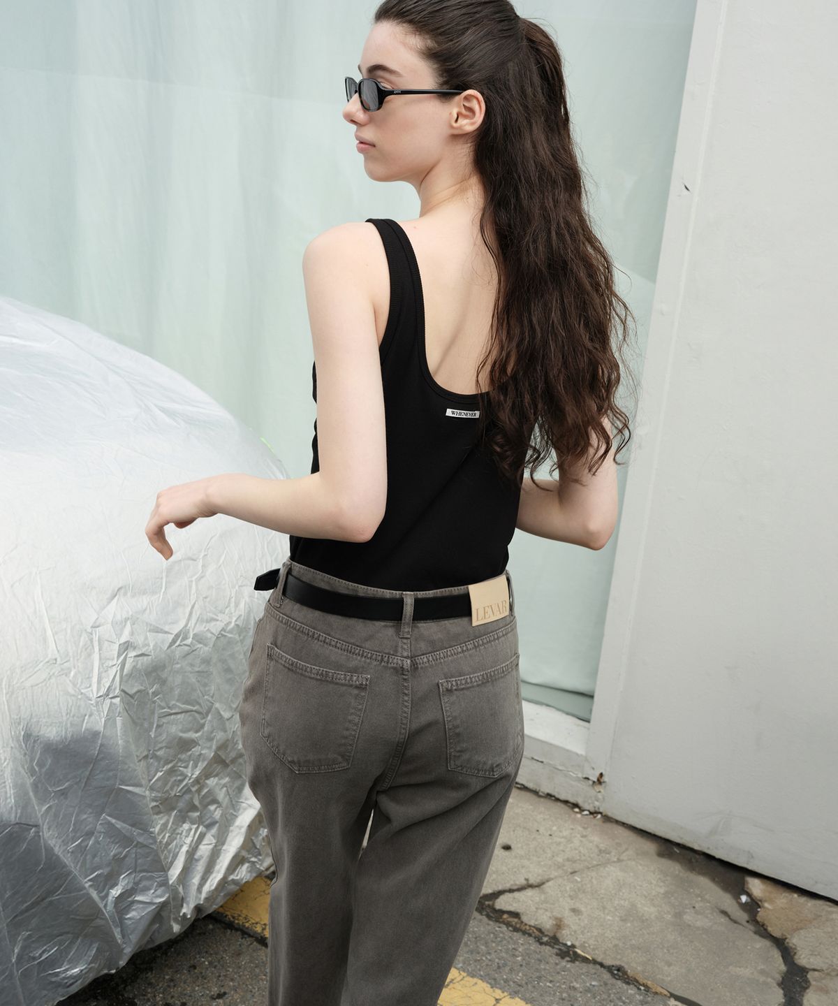 르바(LEVAR) All-day Sleeveless Top - Black