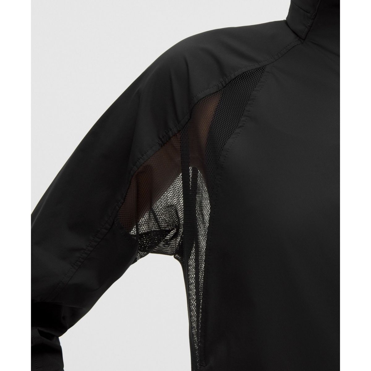 룰루레몬(LULULEMON) 벤틸레이티드 패커블 러닝 재킷  BLK