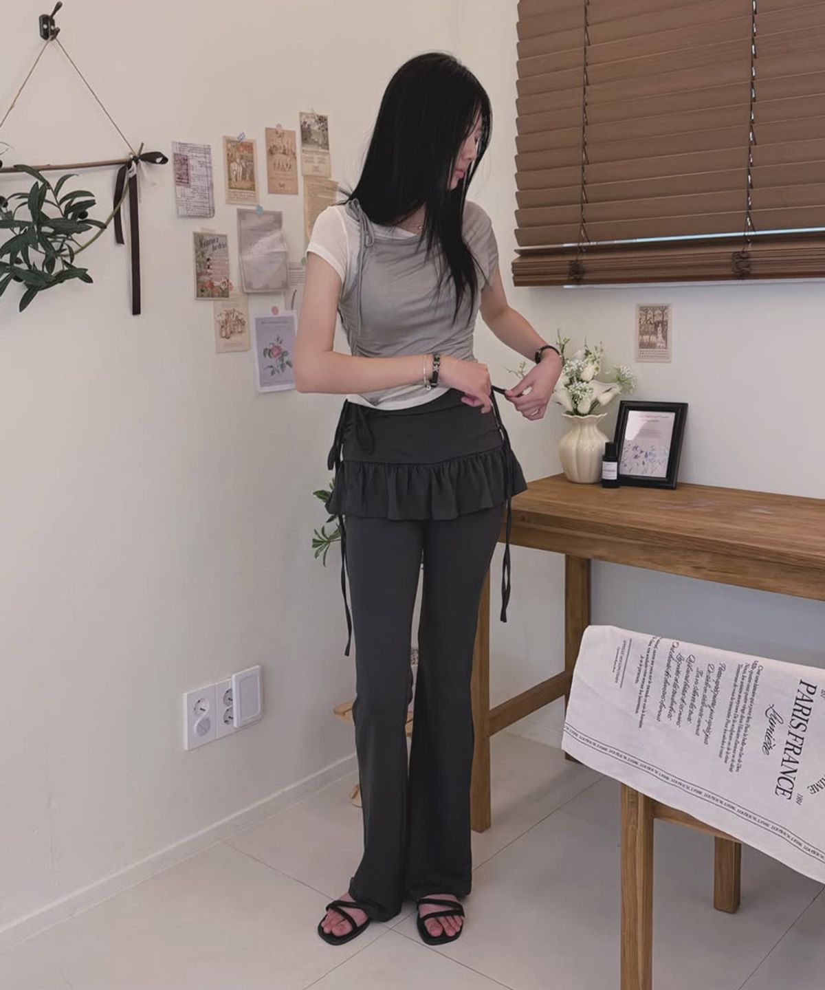 로우그(RAWGUE) 드레이프 숄더 티셔츠_카키
