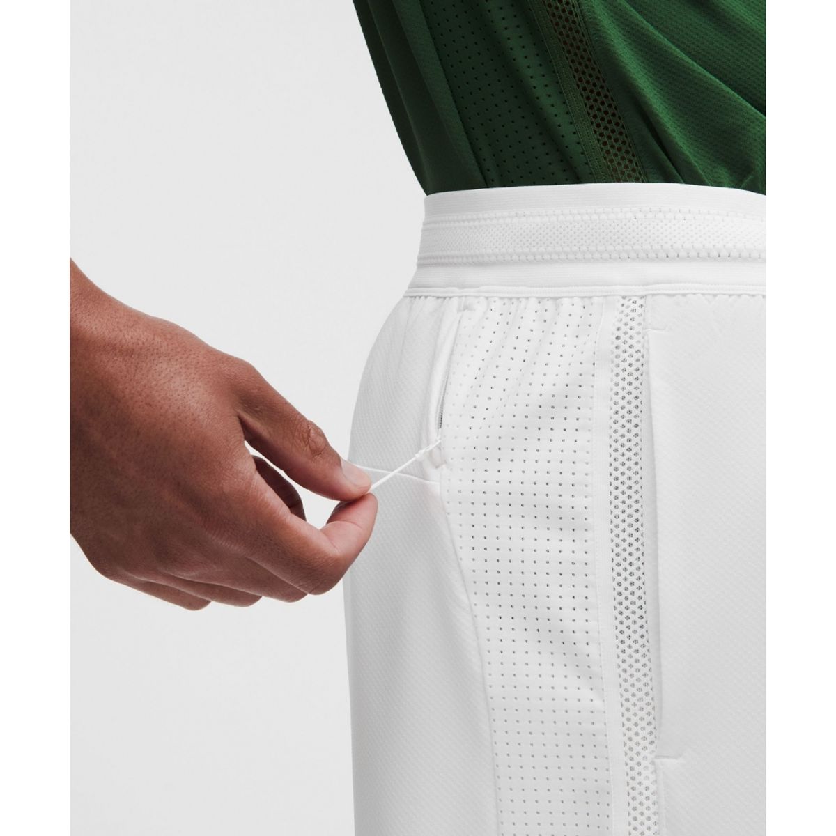 룰루레몬(LULULEMON) 메쉬 패널 테니스 쇼츠 7inch  WHT