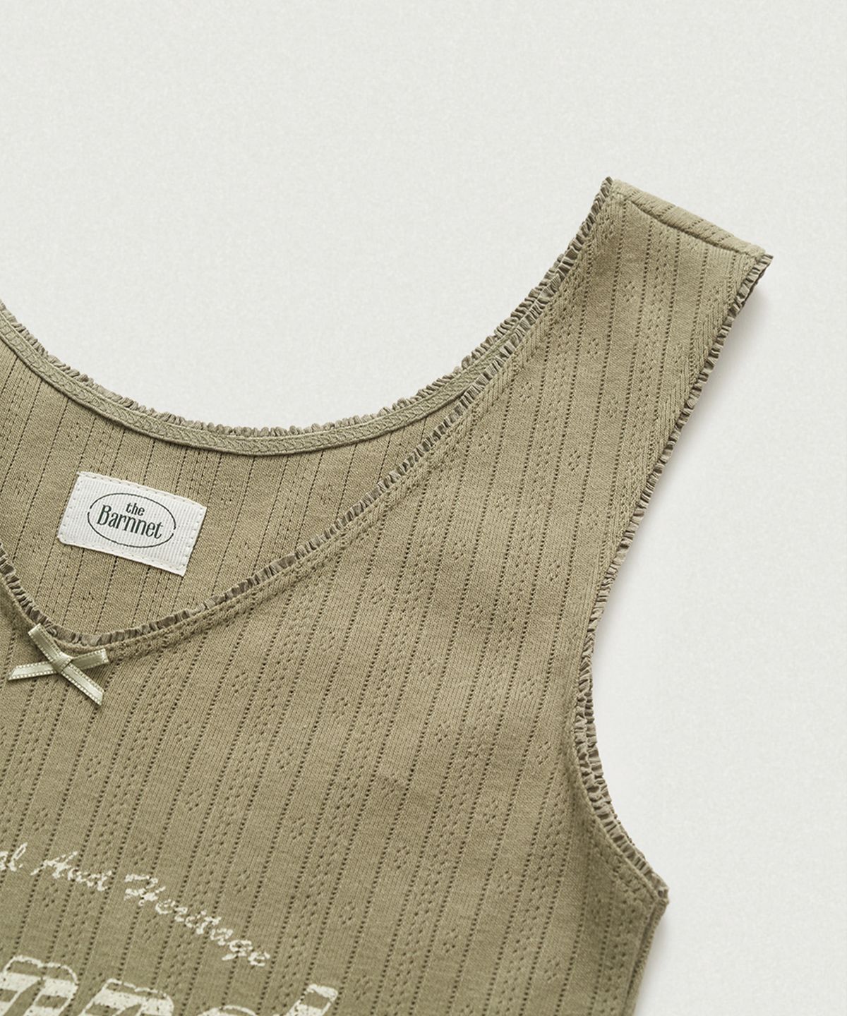더바넷(THEBARNNET) Lois Ribbed Logo Tank Top_Khaki