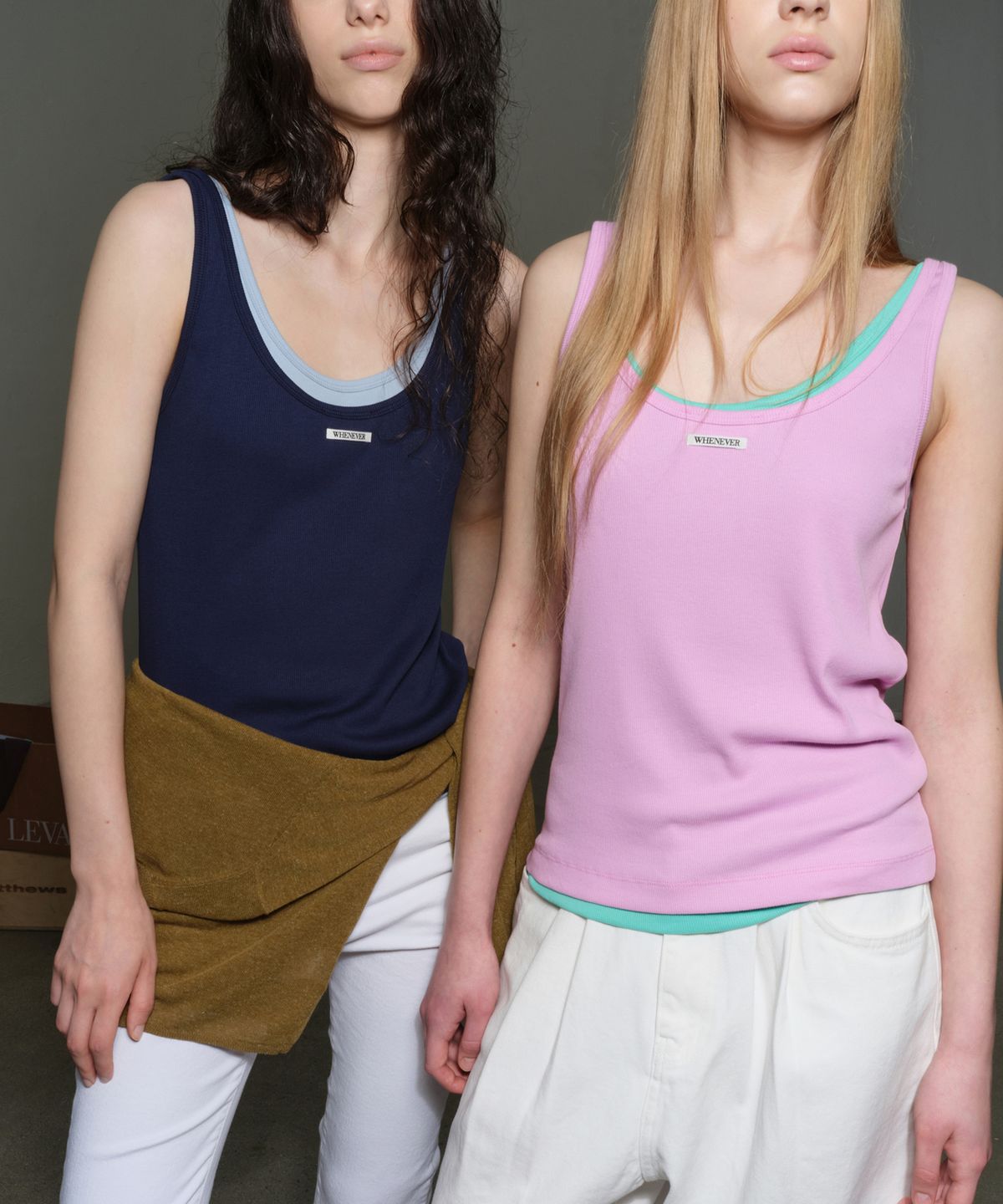 르바(LEVAR) [2PACK][사이즈 선택] All-day Sleeveless Top - 10colors