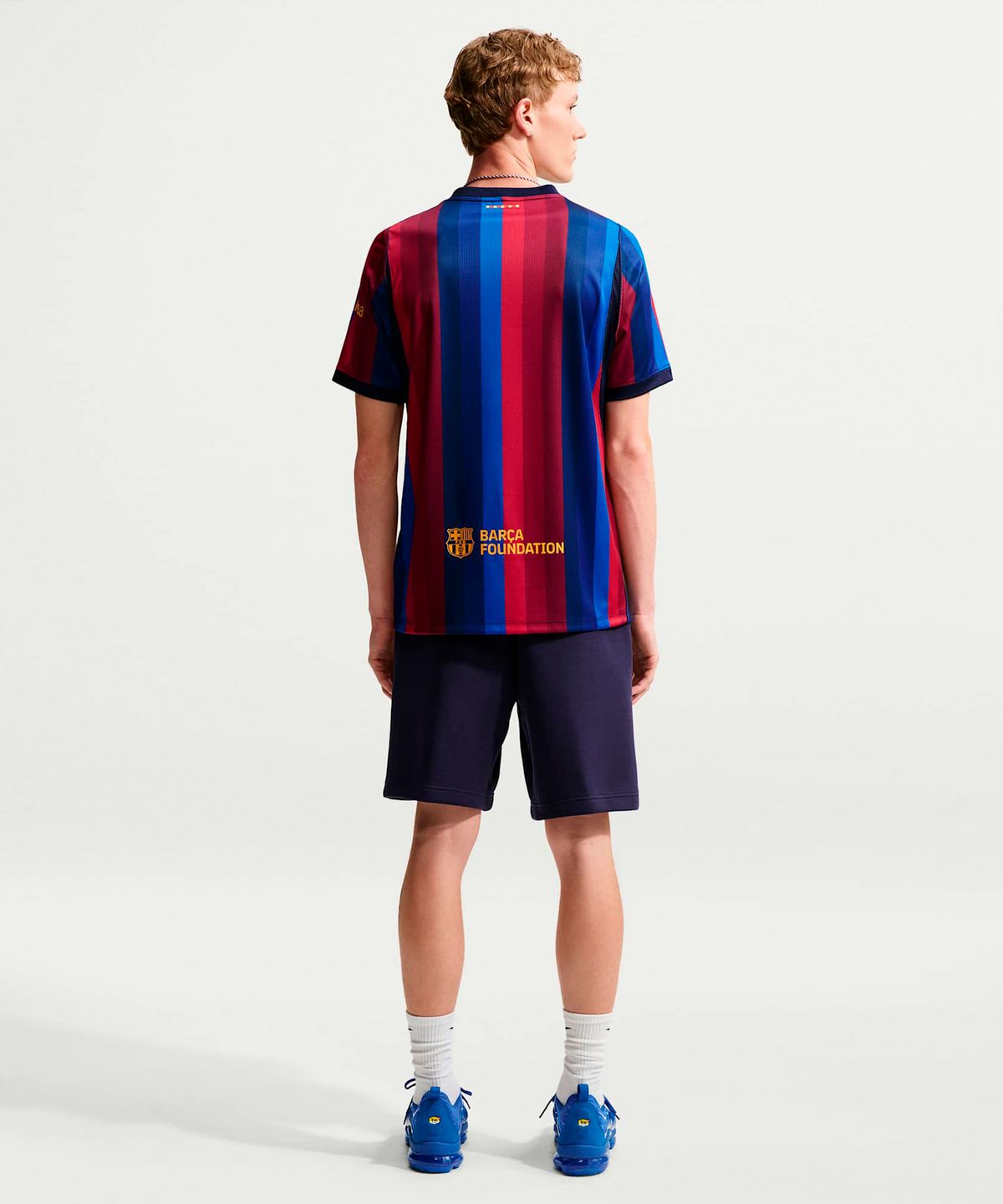 나이키(NIKE) FC 바르셀로나 2026/27 스타디움 홈 드라이 핏 축구 레플리카 저지 M - 딥 가닛:블루 보이드:블랙큰드 블루:미네랄 옐로우 / II1872-683
