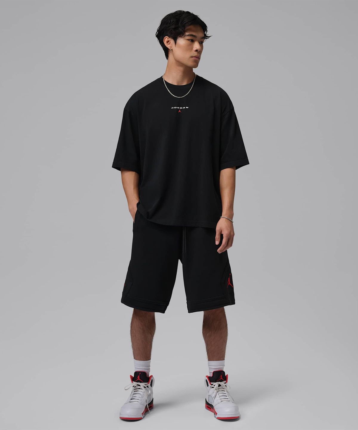 나이키(NIKE) 조던 플라이트 에센셜 오버사이즈 패치 티셔츠 M - 블랙 / IO0034-010